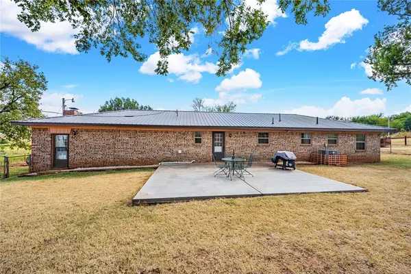 30110 County Road 1240 RD, Pocasset, OK 73079