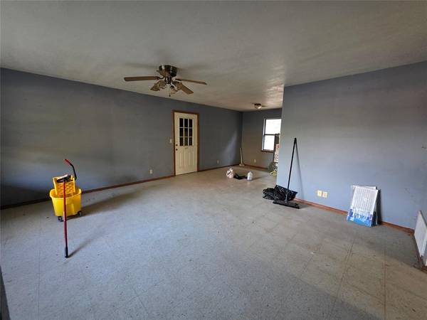 304 Hal DR, El Reno, OK 73036