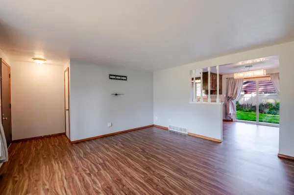 2525 HEATHER RD, Green Bay, WI 54311
