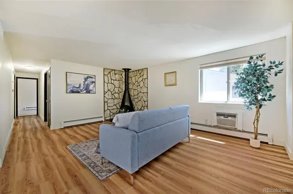 81 Newark ST #D, Aurora, CO 80012