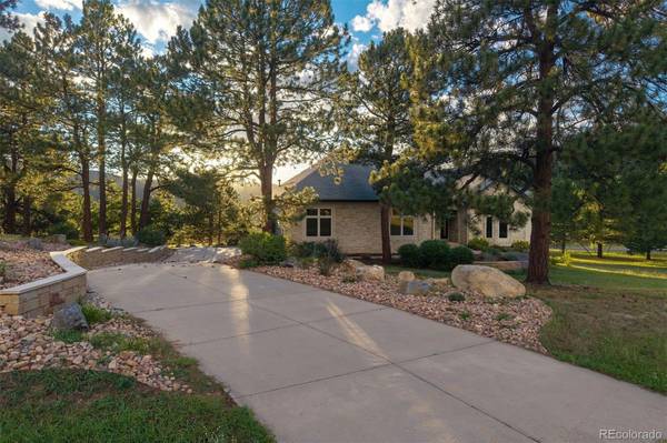 8061 Sugarloaf RD, Larkspur, CO 80118