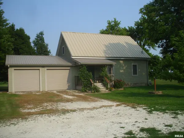 16670 6 Corners RD,  Beardstown,  IL 62618