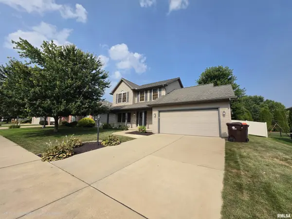 7020 N White Fir DR, Edwards, IL 61528