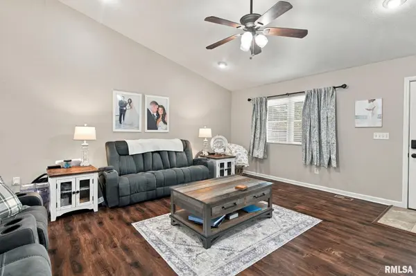 9983 Stilleys Mill RD, Marion, IL 62959