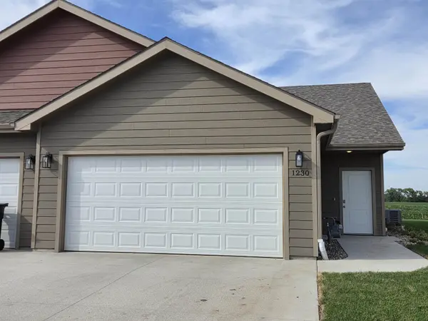 1230 Steve Hawley Ln., Salina, KS 67401