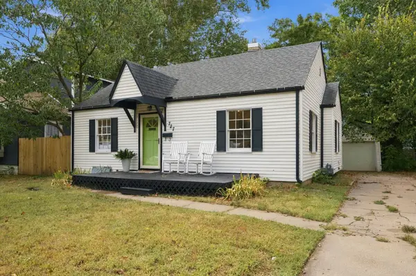 727 S Volutsia Ave, Wichita, KS 67211-2936