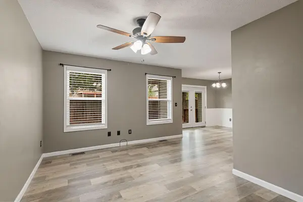 3283 N Nixon AVE, Springfield, MO 65803