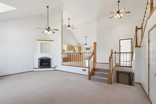 1706 W Marigold DR, Joplin, MO 64801