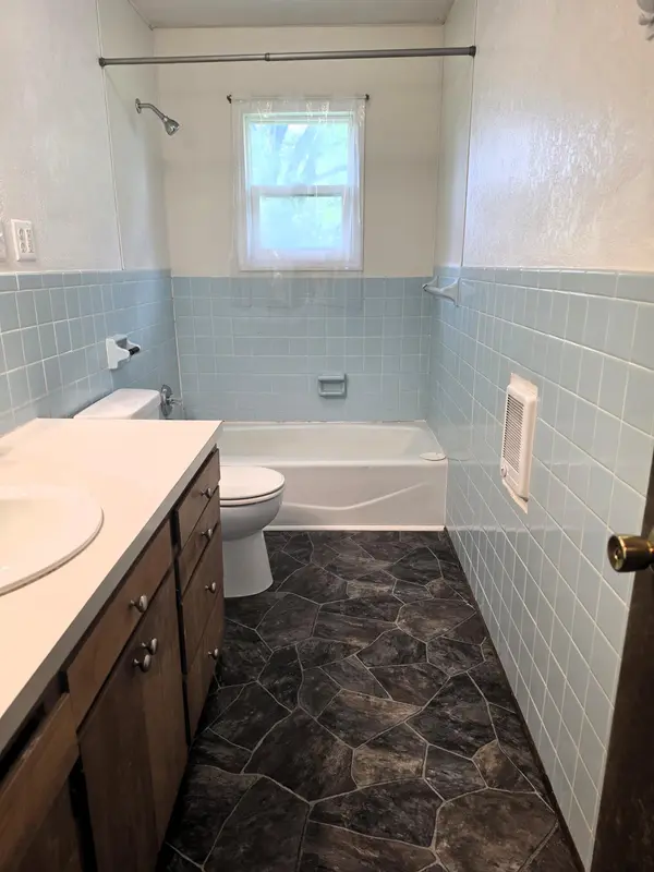 602 S Sarah ST, Humansville, MO 65674