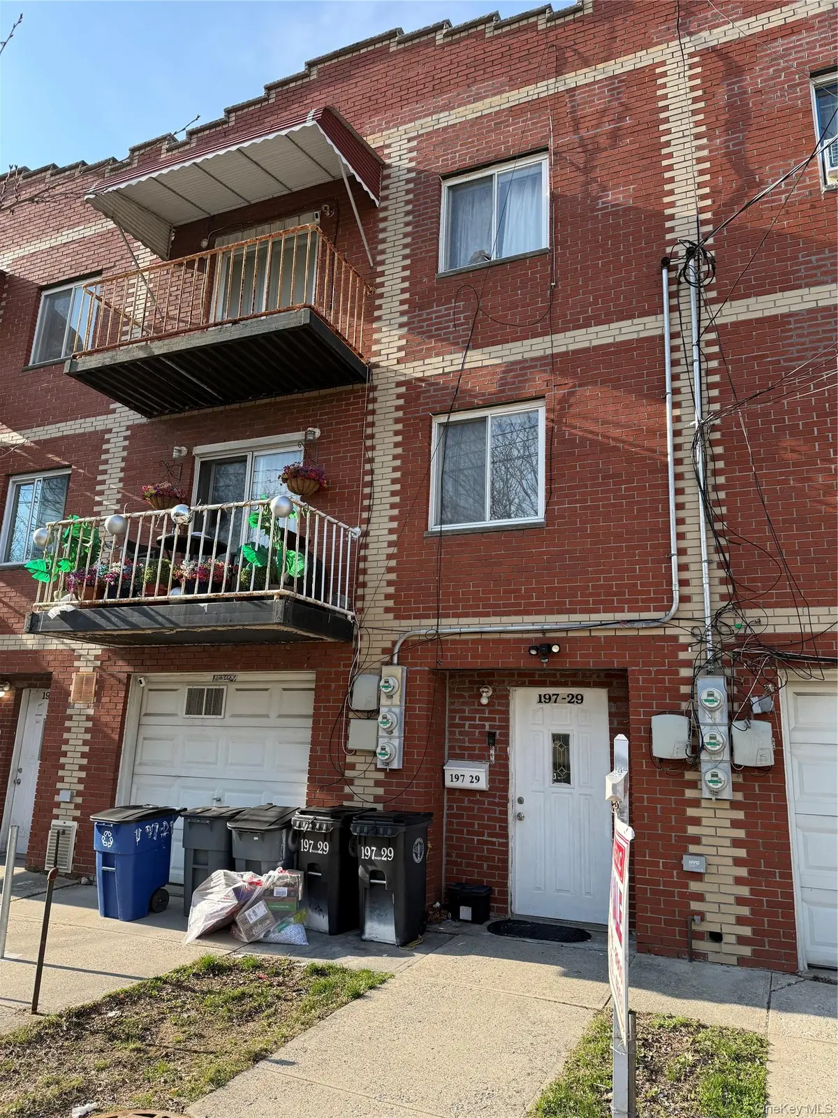 197-29 Hiawatha AVE, Hollis, NY 11423