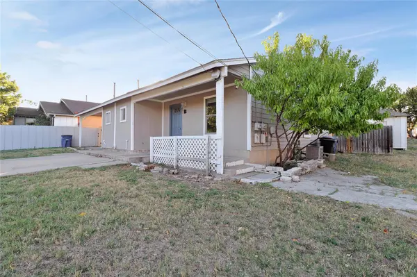6920 Bennett Ave #B, Austin, TX 78752
