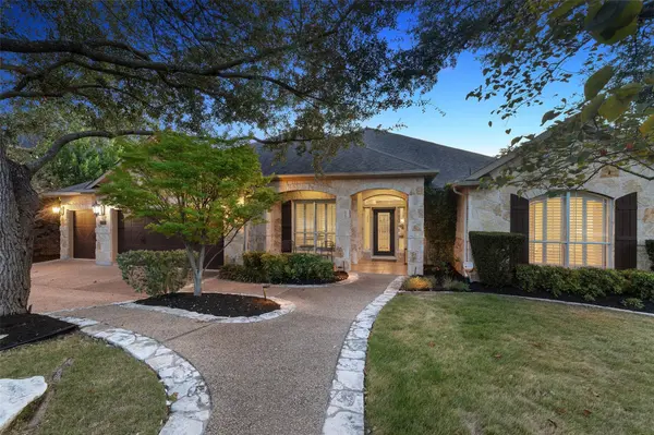 581 Aspen DR, Austin, TX 78737