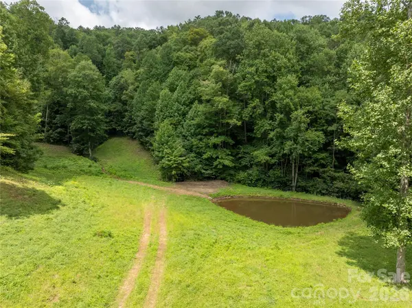 7777 Sam Cove RD, Robbinsville, NC 28771