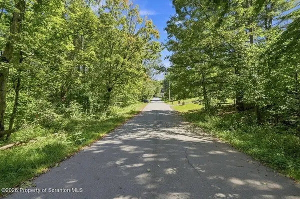 0 Hilldale RD, Roaring Brook Twp, PA 18444