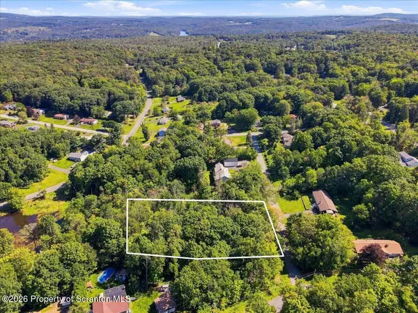 0 Hilldale RD, Roaring Brook Twp, PA 18444