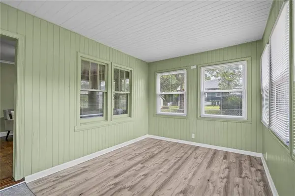 2022 S Hardy Ave AVE, Independence, MO 64055