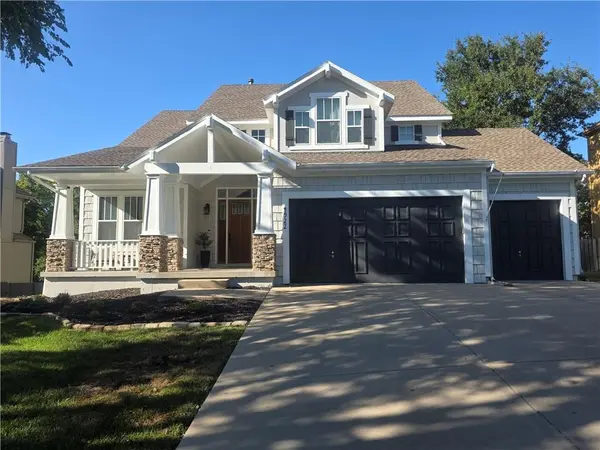 4922 W 155 TER, Overland Park, KS 66224