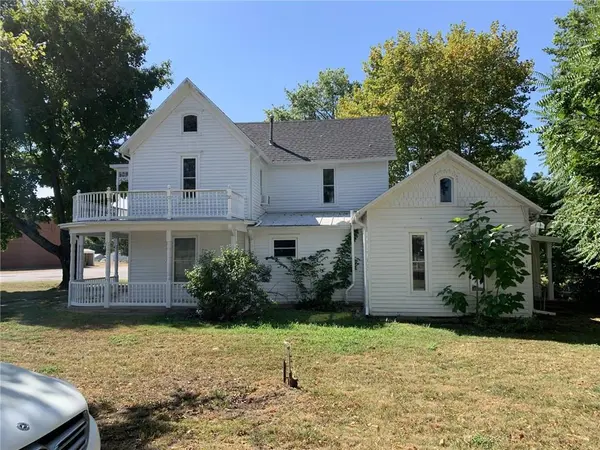105 S Broad ST, Toronto, KS 66777