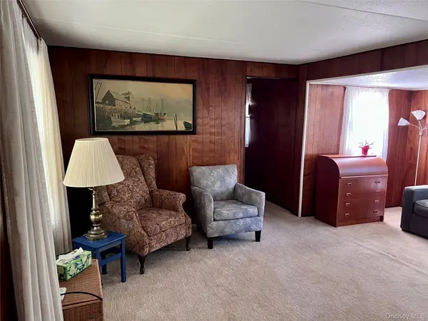 433 Mill RD #91, Calverton, NY 11933