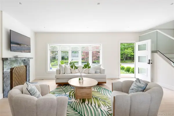 48 Beechwood DR, Southampton, NY 11968