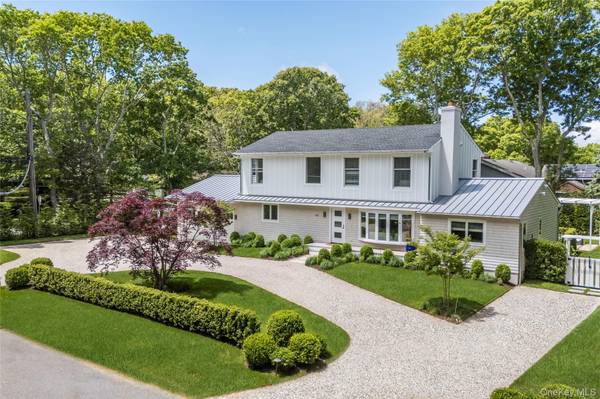 48 Beechwood DR, Southampton, NY 11968