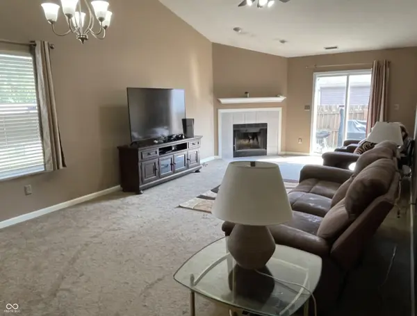5360 Lakeside Manor DR, Indianapolis, IN 46254