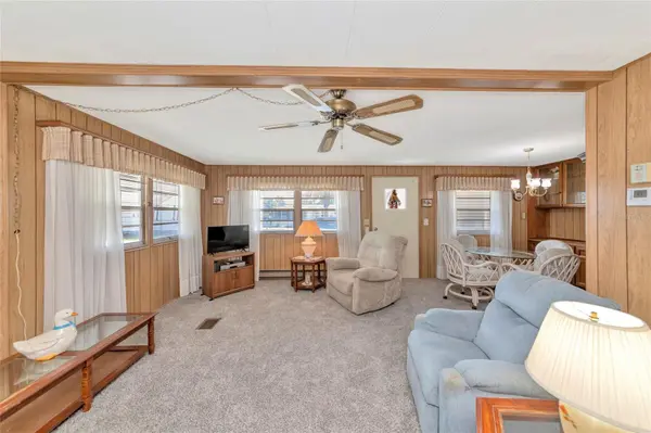 216 OUTER DR E, Venice, FL 34285