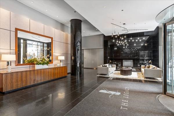 60 E Monroe ST #6102, Chicago, IL 60603