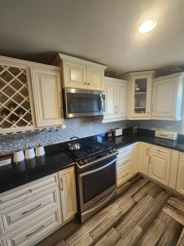 10747 S HARLEM AVE #3A, Worth, IL 60482