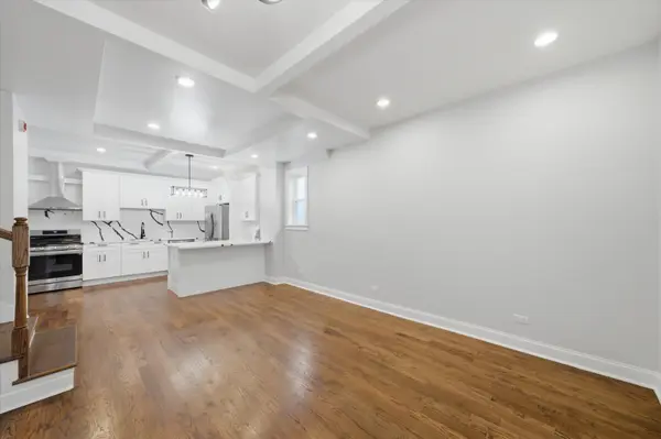 852 N Trumbull AVE, Chicago, IL 60651