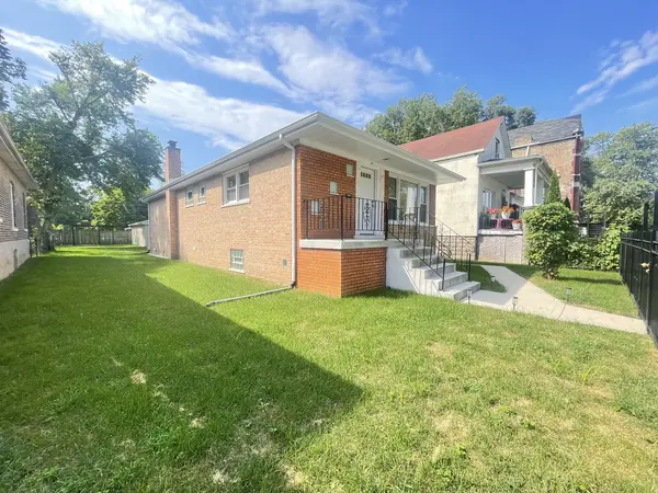 847 W 50th ST, Chicago, IL 60609
