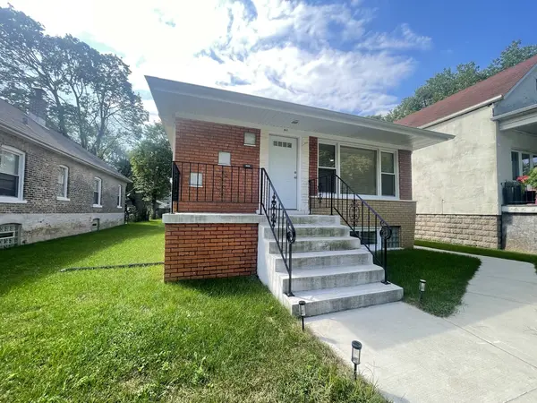 847 W 50th ST, Chicago, IL 60609