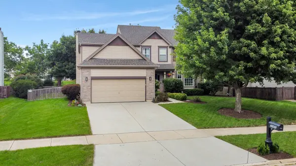 3060 Savannah DR, Aurora, IL 60502