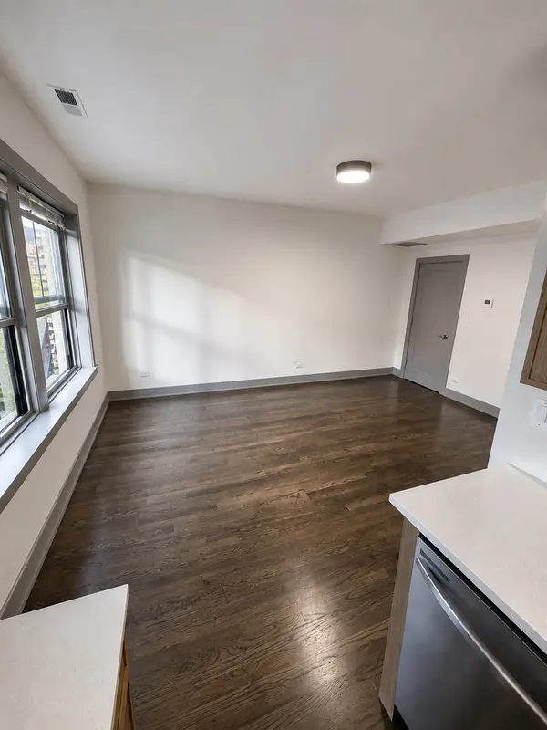 1904 W Pratt BLVD #1A, Chicago, IL 60626