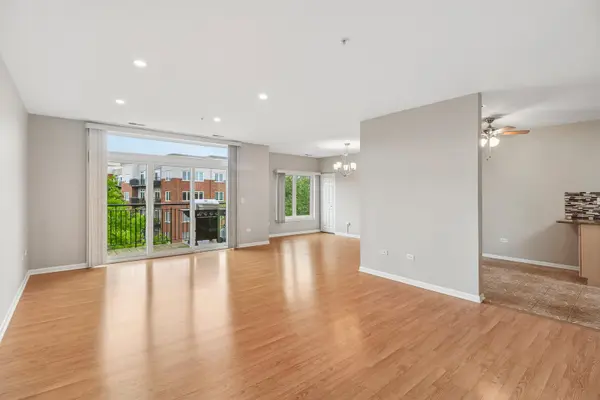 860 WEIDNER RD #404, Buffalo Grove, IL 60089