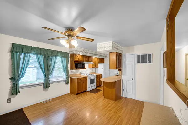 628 Oxbow RD, Valparaiso, IN 46385