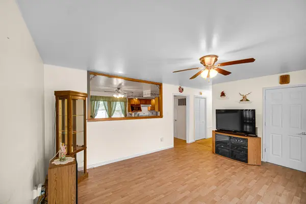 628 Oxbow RD, Valparaiso, IN 46385