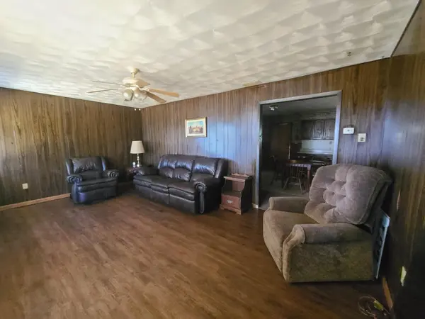 789 County Rd 225, Rensselaer, IN 47978