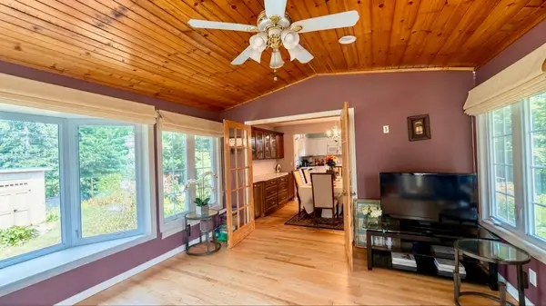 7740 47 1/2 PL N, New Hope, MN 55428