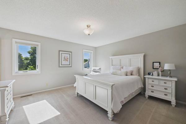 9024 Regent Pkwy, Brooklyn Park, MN 55443