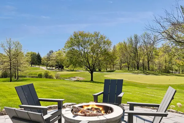 18482 Bearpath TRL, Eden Prairie, MN 55347