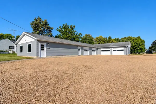 155 S Montgomery AVE, Le Center, MN 56057