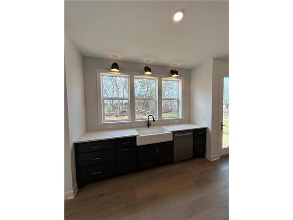 4225 Arbor Bay, Woodbury, MN 55129