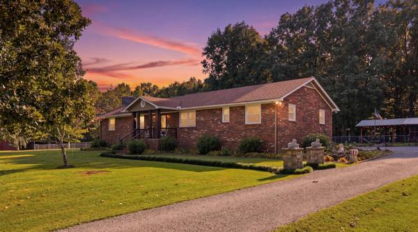 2643 Roy McCollum Rd, Lewisburg, TN 37091