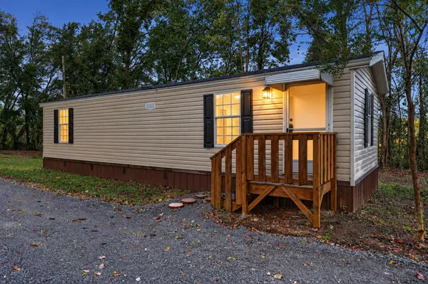 310 Carter Ln, Castalian Springs, TN 37031