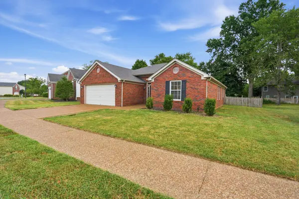 2024 Glastonbury Dr, Franklin, TN 37069
