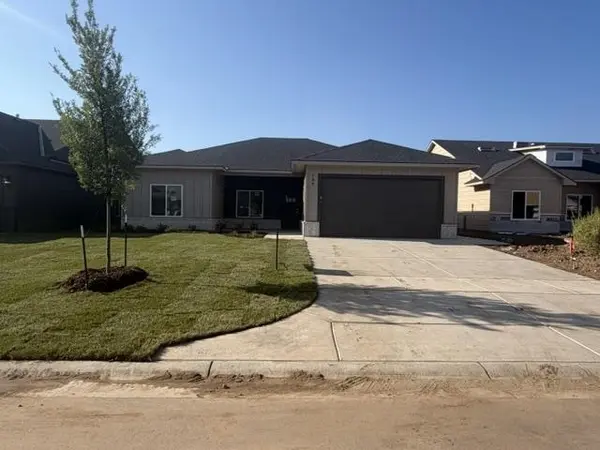709 N Wheatland Ct, Wichita, KS 67235