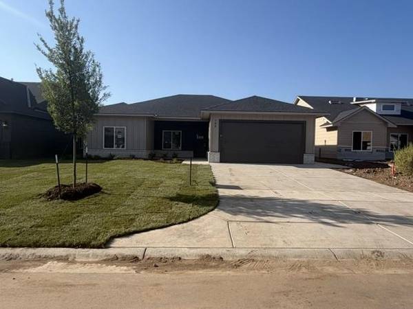 709 N Wheatland Ct, Wichita, KS 67235