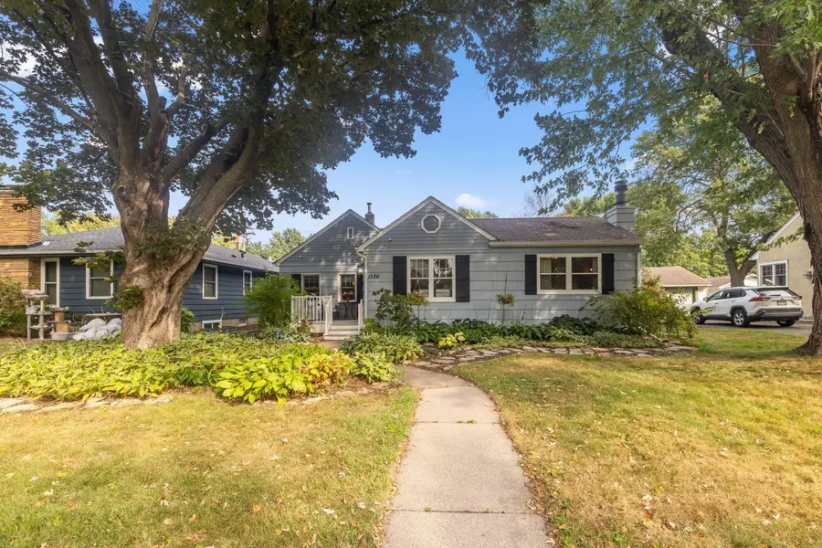 1586 Grotto ST N, Saint Paul, MN 55117