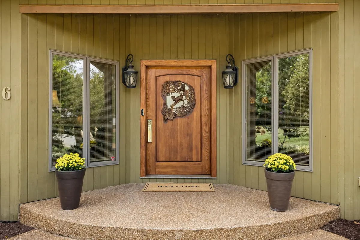 206 Kippsford Pond Rd, Columbia, TN 38401